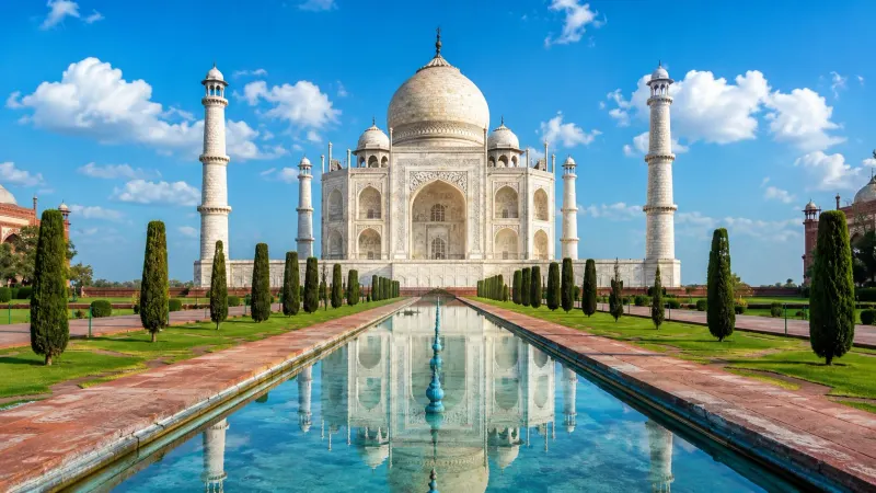 India Golden Triangle tour — Delhi, Taj Mahal in Agra, and Jaipur Pink City itinerary planned by Piccola Travel, a Miami travel agency.