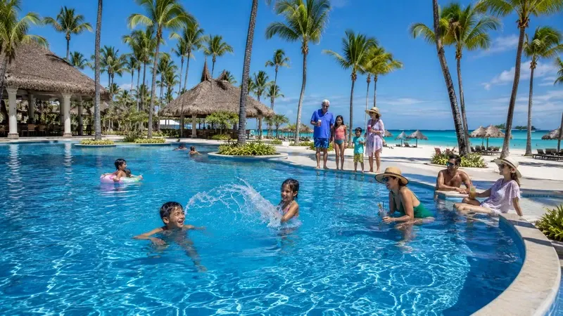Punta Cana all-inclusive resort vacation packages planned by Piccola Travel, an all-inclusive travel agency in Miami.