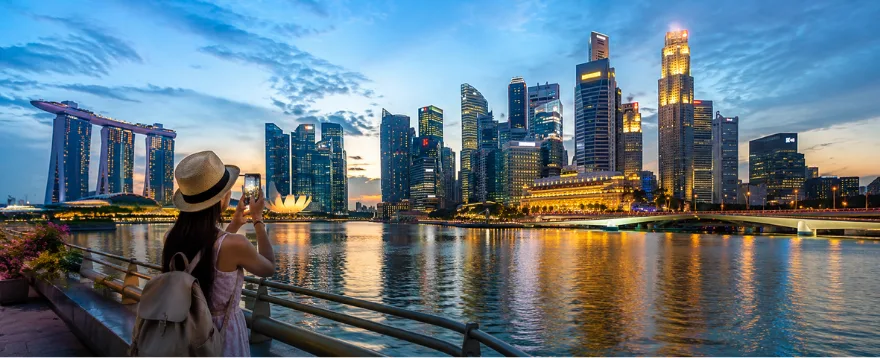 Piccola Travel Singapore and Bali combo vacation — Marina Bay and Ubud rice terraces from Miami.