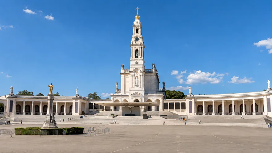 The Basilica of Our Lady of the Rosary and the esplanade of the Sanctuary of Fatima